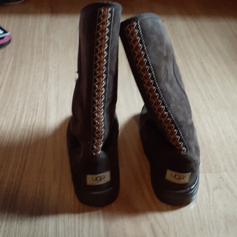 Brown Uggs